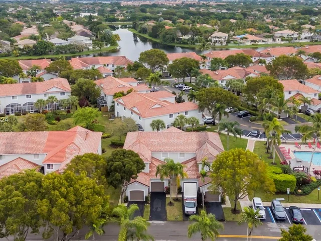 3617 San Simeon Cir, Weston FL 33331