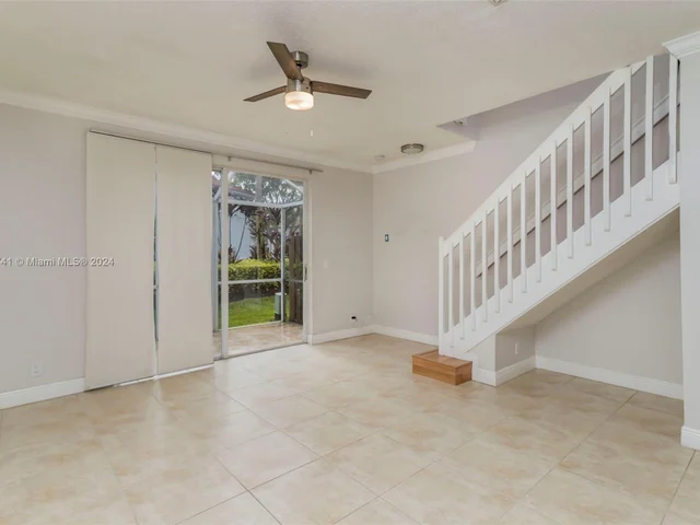 3617 San Simeon Cir, Weston FL 33331
