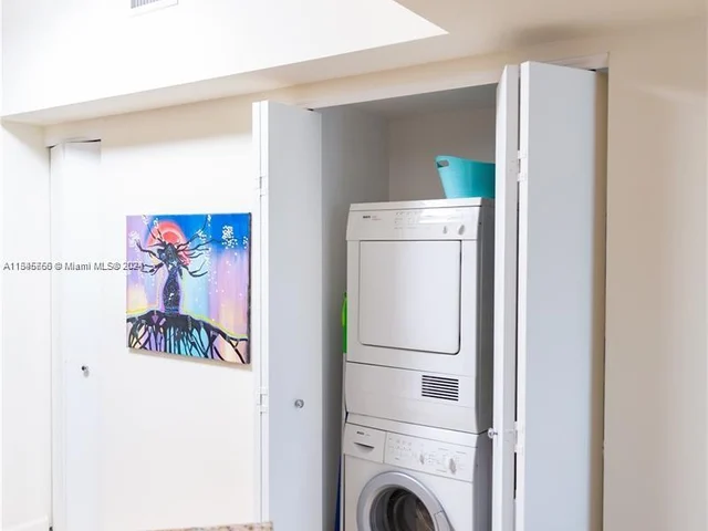 20000 E Country Club Dr # 1107, Aventura FL 33180