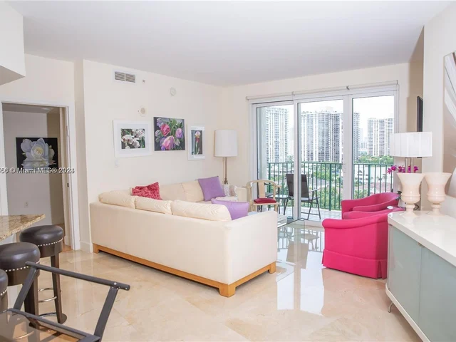 20000 E Country Club Dr # 1107, Aventura FL 33180
