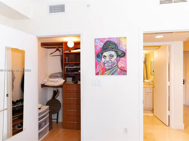 20000 E Country Club Dr # 1107, Aventura FL 33180