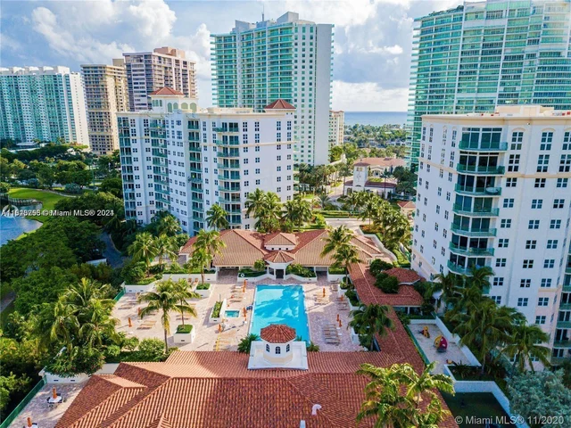 20000 E Country Club Dr # 1107, Aventura FL 33180