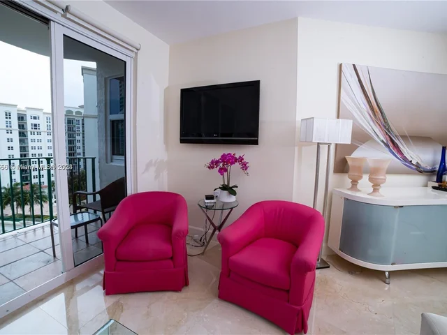 20000 E Country Club Dr # 1107, Aventura FL 33180