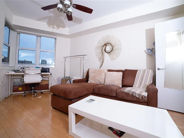 20000 E Country Club Dr # 1107, Aventura FL 33180