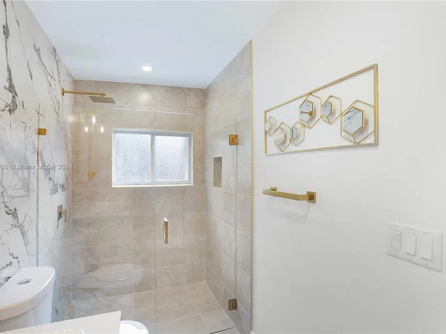 2721 SW 29th Ct, Miami FL 33133