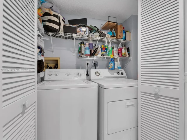 16051 Blatt Blvd # 403, Weston FL 33326