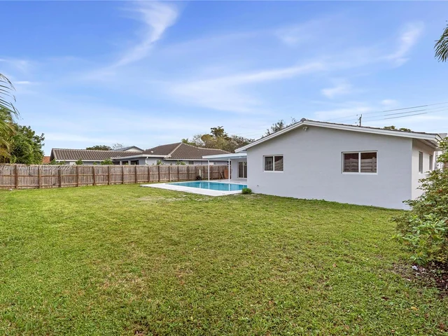 3500 N Park Rd, Hollywood FL 33021