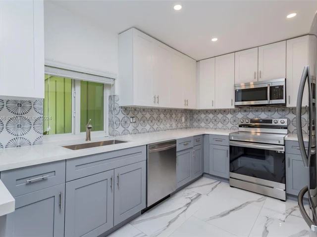 7753 SW 106th Ter # 7753, Pinecrest FL 33156