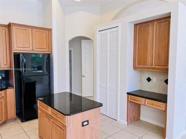 337 Mallard Rd, Weston FL 33327