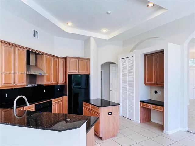 337 Mallard Rd, Weston FL 33327