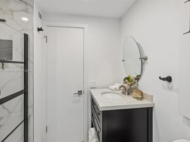 1825 S Ocean Dr # 11, Hallandale Beach FL 33009