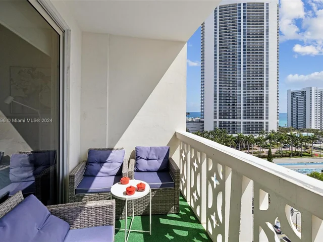 1825 S Ocean Dr # 11, Hallandale Beach FL 33009
