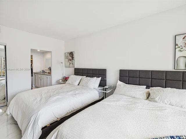 1825 S Ocean Dr # 11, Hallandale Beach FL 33009