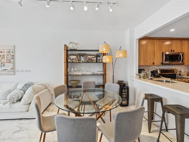 1825 S Ocean Dr # 11, Hallandale Beach FL 33009