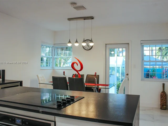 1235 NE 88th St, Miami FL 33138