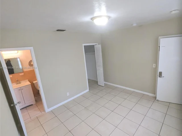 196 NW 34th Ave, Lauderhill FL 33311