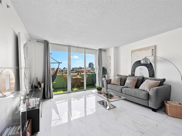 90 Alton Rd # 707, Miami Beach FL 33139