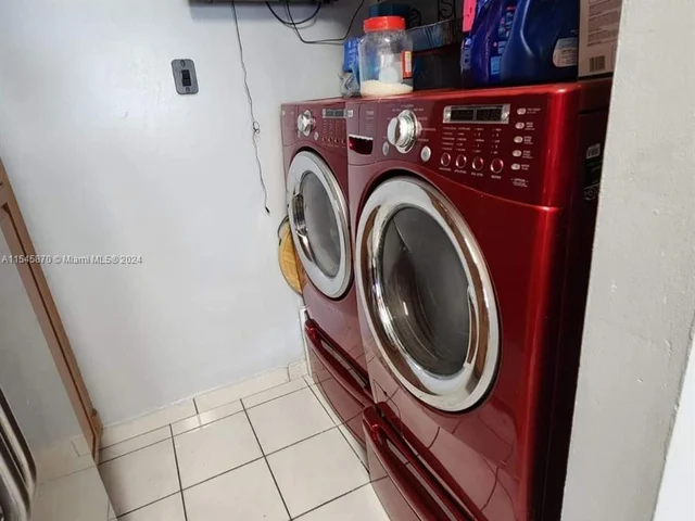 9344 NW 121st Ter, Hialeah Gardens FL 33018