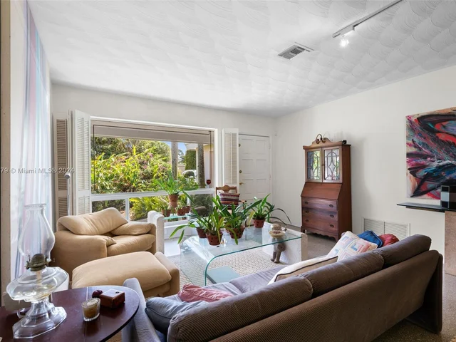 3301 SW 20th Ct, Fort Lauderdale FL 33312