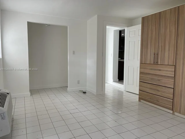 5800 Taylor St # 2, Hollywood FL 33021