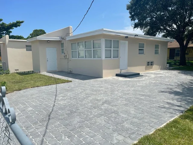 5800 Taylor St # 2, Hollywood FL 33021