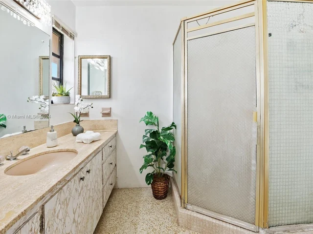 15830 SW 103rd Ct, Miami FL 33157