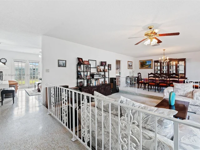 15830 SW 103rd Ct, Miami FL 33157