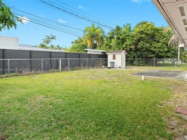 15830 SW 103rd Ct, Miami FL 33157