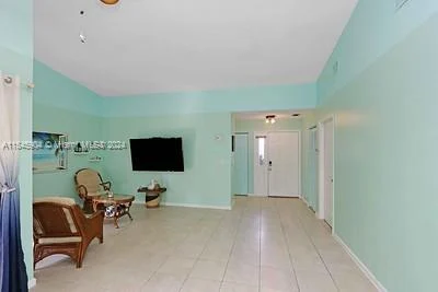 527 SE 21st Dr, Homestead FL 33033