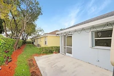 527 SE 21st Dr, Homestead FL 33033