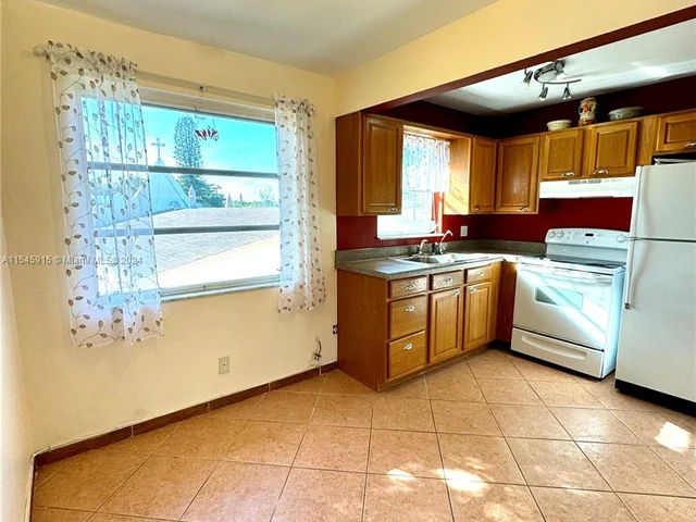 2840 Taylor St # 30, Hollywood FL 33020