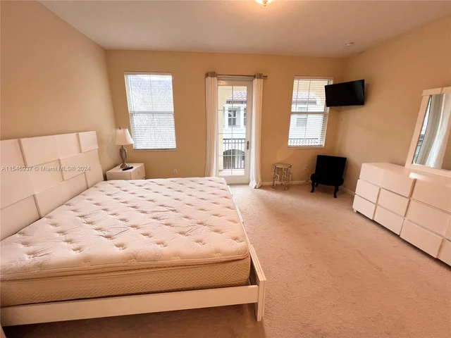 2912 Cascada Isles Way, Cooper City FL 33024