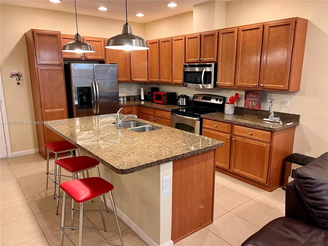 2912 Cascada Isles Way, Cooper City FL 33024