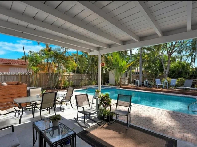 1811 N 40th Ave, Hollywood FL 33021