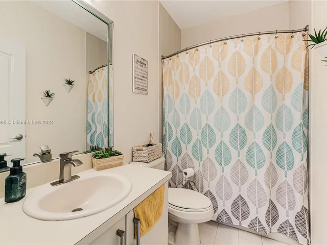 2527 SW 153rd Pl # 2527, Miami FL 33185