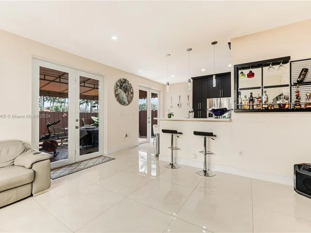 2527 SW 153rd Pl # 2527, Miami FL 33185