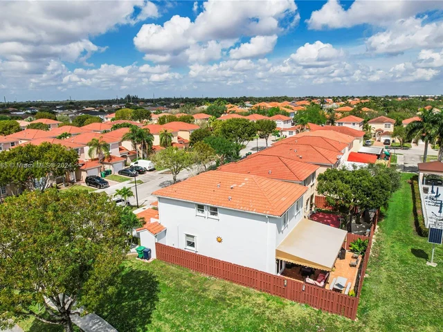 2527 SW 153rd Pl # 2527, Miami FL 33185