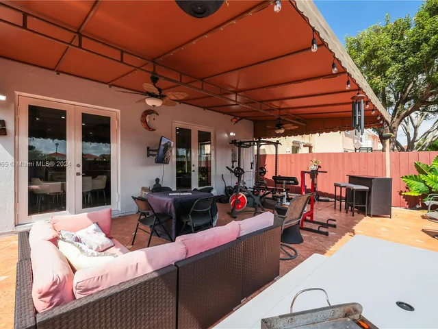 2527 SW 153rd Pl # 2527, Miami FL 33185