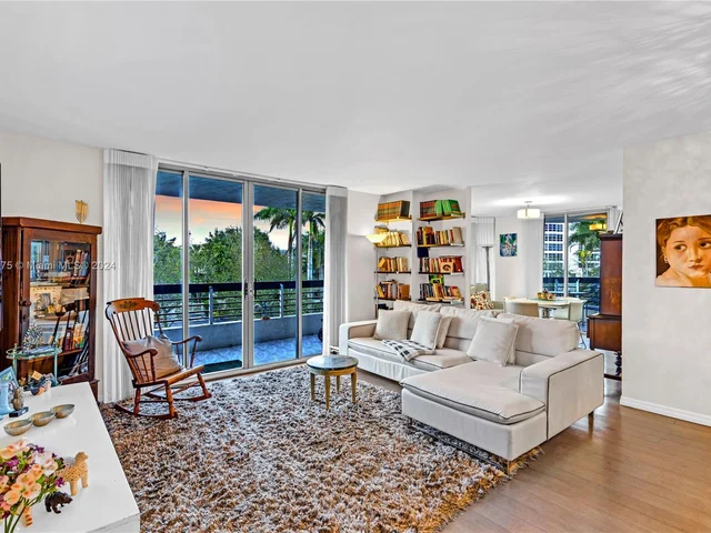 3530 Mystic Pointe Dr # 309, Aventura FL 33180