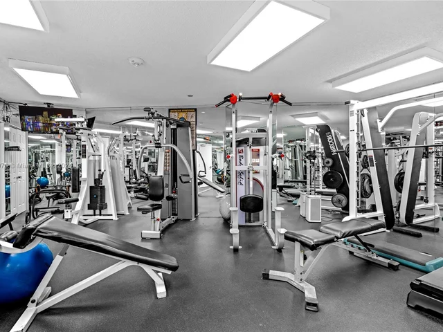 3530 Mystic Pointe Dr # 309, Aventura FL 33180