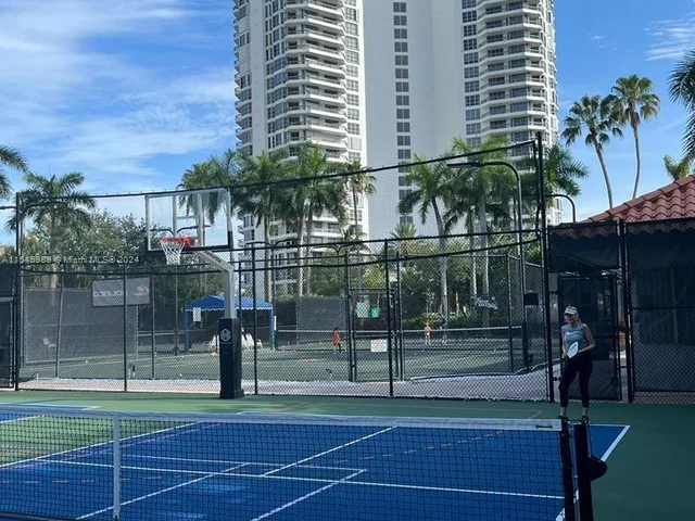 3530 Mystic Pointe Dr # 1212, Aventura FL 33180