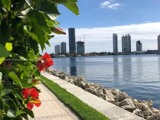 3530 Mystic Pointe Dr # 1212, Aventura FL 33180