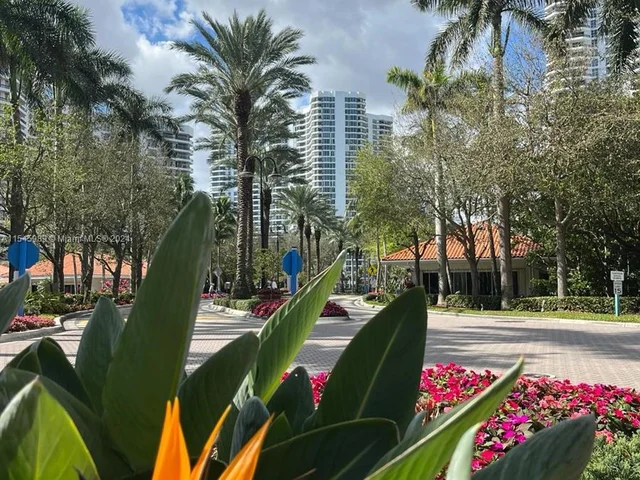 3530 Mystic Pointe Dr # 1212, Aventura FL 33180