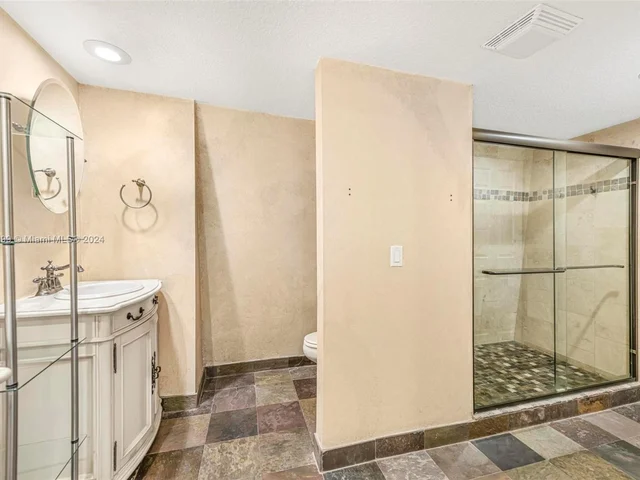 2600 Garden Ct, Cooper City FL 33026