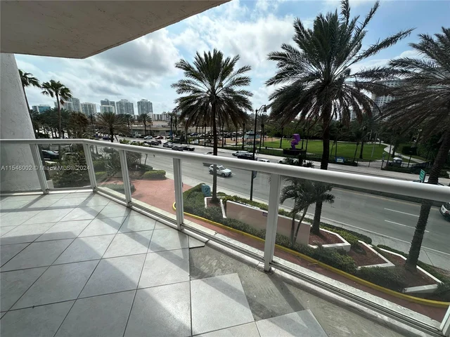 17275 Collins Ave # 301, Sunny Isles Beach FL 33160