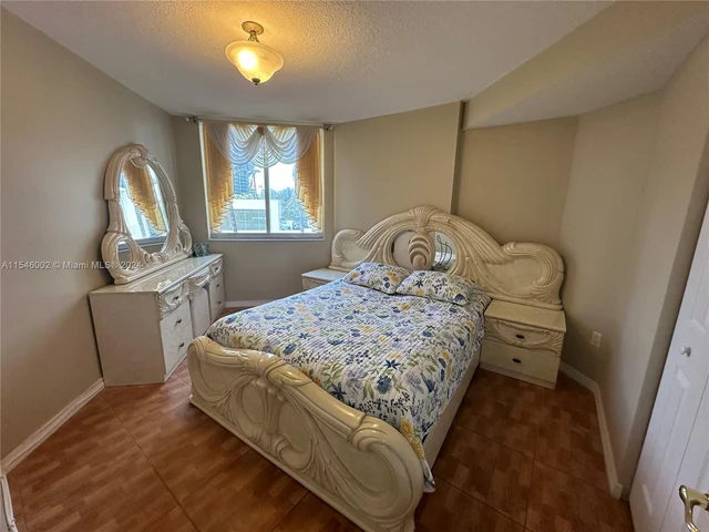 17275 Collins Ave # 301, Sunny Isles Beach FL 33160