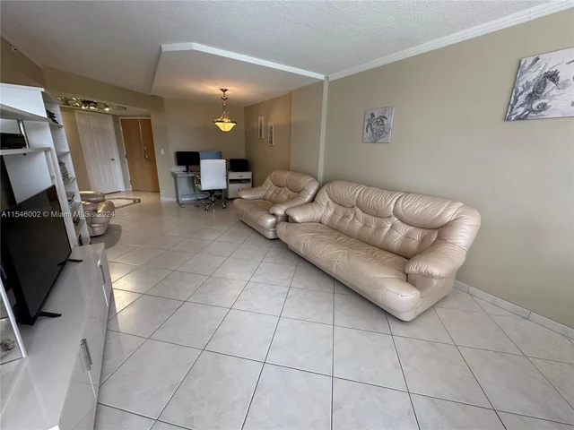 17275 Collins Ave # 301, Sunny Isles Beach FL 33160