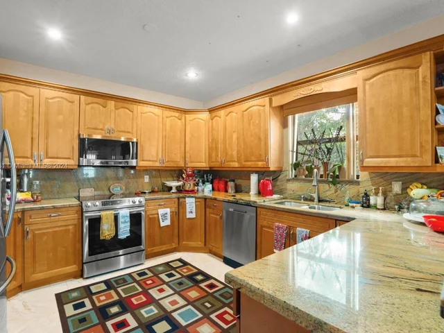 11174 NW 34th Ct, Coral Springs FL 33065