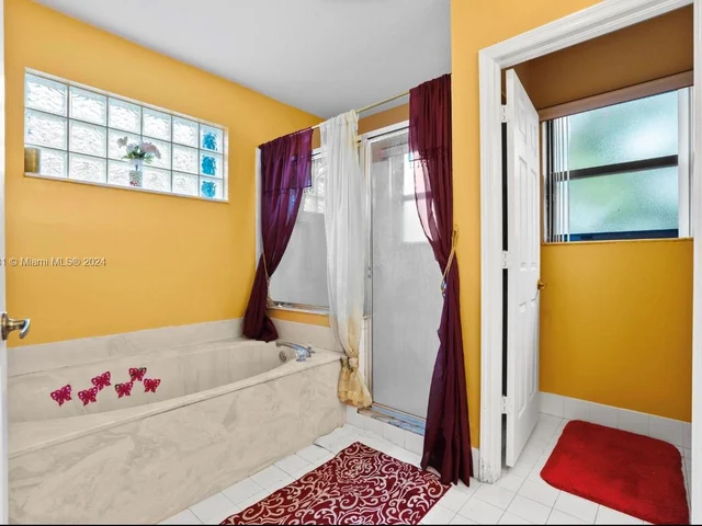 11174 NW 34th Ct, Coral Springs FL 33065