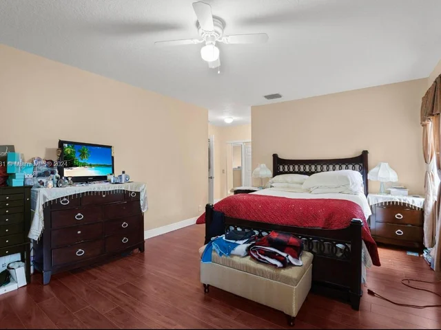 11174 NW 34th Ct, Coral Springs FL 33065